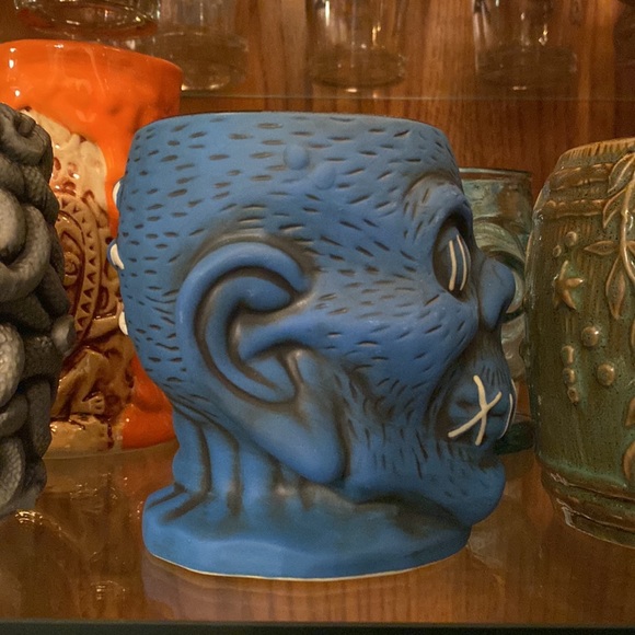 Disney Parks Trader Sams Grog Grotto Blue Zombie 4th Edition Shrunken Head Mug - Picture 5 of 7